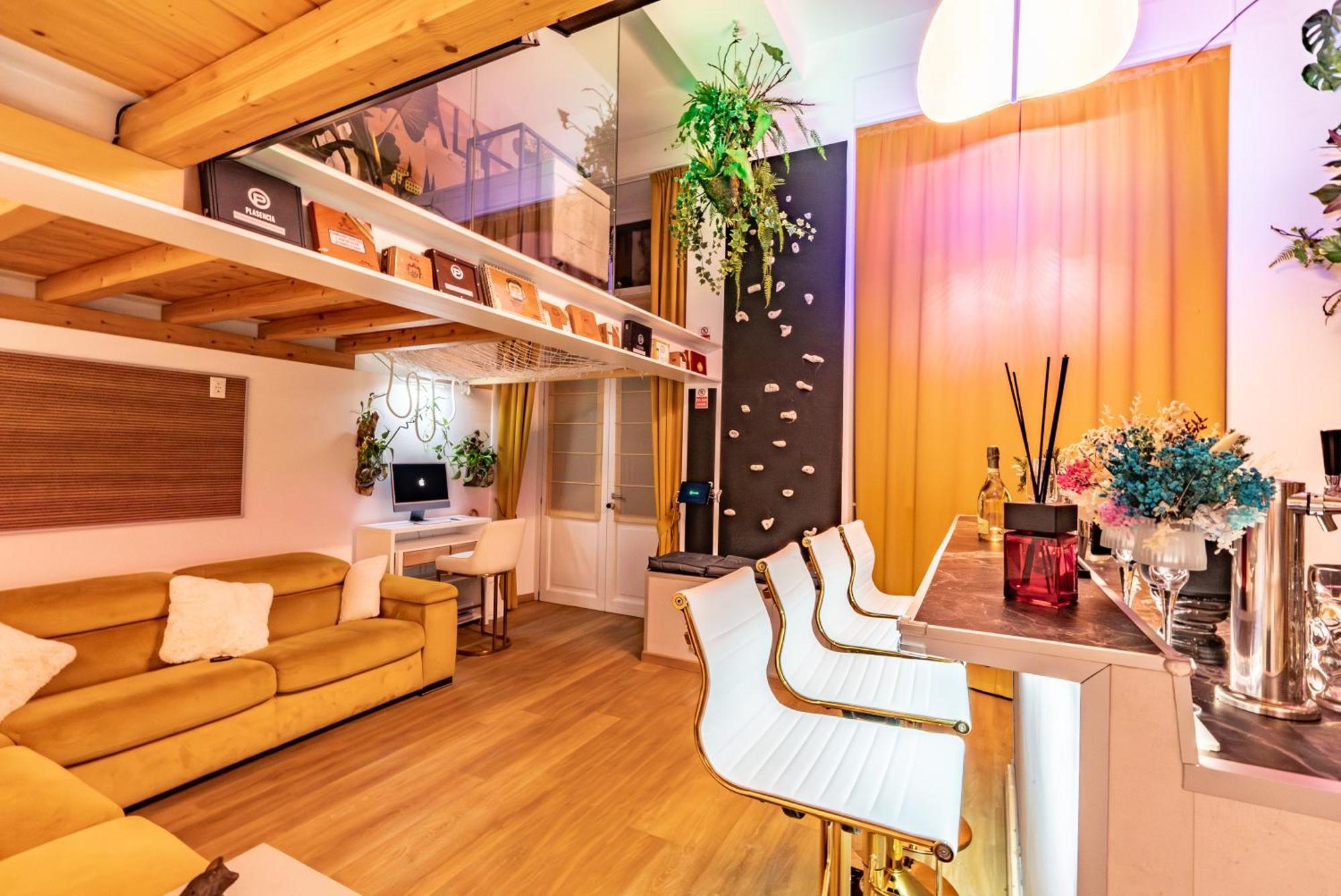Luxe & Central Haven - Jacuzzi, Sauna, Steam, Private Parking Комо Екстериор снимка